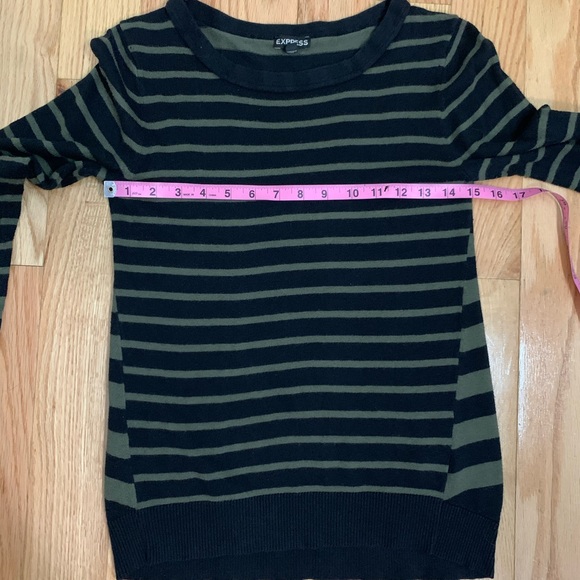 EXPRESS Green & Black Striped Knit Long Sleeve - Picture 8 of 10